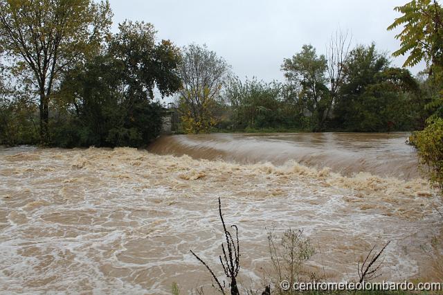 111.jpg - Linate (MI). 1 Novembre. Esondazione del fiume Lambro. (Forumista Snow88)