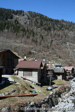 7.jpg - S.Antonio, fraz. Colteno Golgi (BS) - Splendido borgo alpino incastonatonella stretta valle di Sant'Antonio. (Davide Mua)