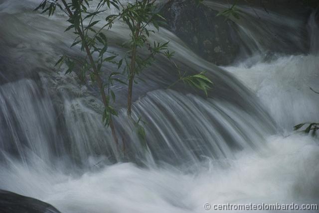 foto6.jpg - Introbio (LC), 18 Maggio ore 15. Fiume Troggia. Foto di Luca Colzani - www.balconisullealpi.it