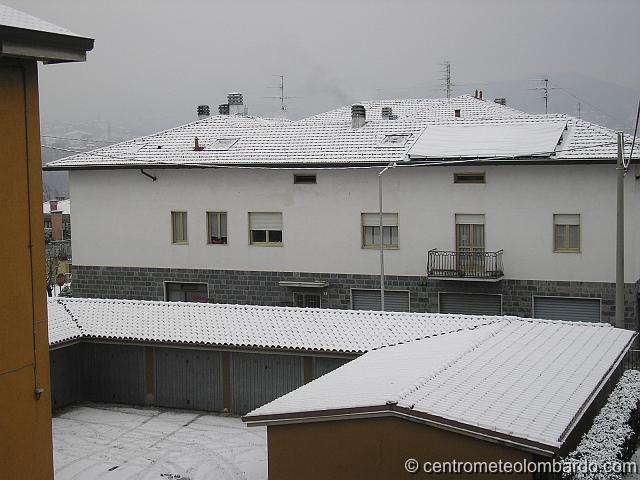 6.JPG - Paladina (Bg). 19 dicembre, ore 10. Accumulo di 3cm (Micheletti Fabio)